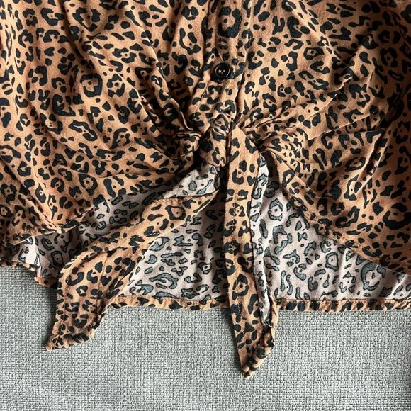 H&M Leopard Print Tie-Front Blouse - Picture 3 of 5